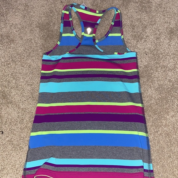 Lulu lemon kids (Ivivva) Tank - Picture 2 of 4